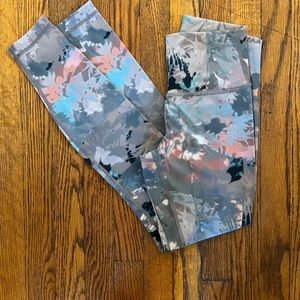 Lululemon Wunder under leggings